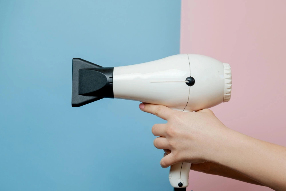 cuánto consume en luz un secador de pelo